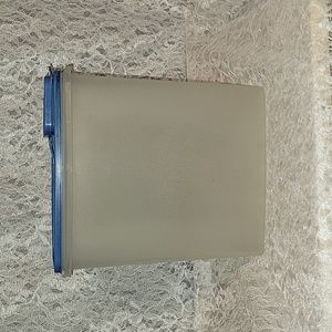 Tupperware: Container